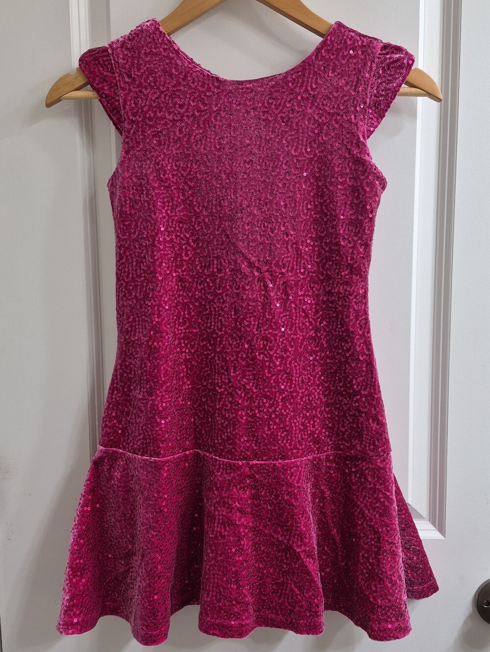 The Childrens Place Pink Fuchsia Party Dress Girls Medium 7/8 Sparkly Sequin